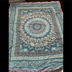 Urban Outfitters Twin Comforter